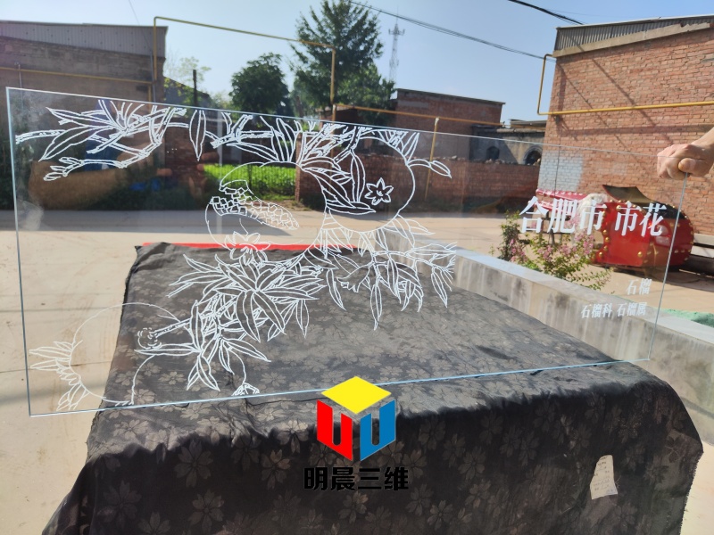 開啟展覽展示新視界:激光內(nèi)雕玻璃應(yīng)用之旅